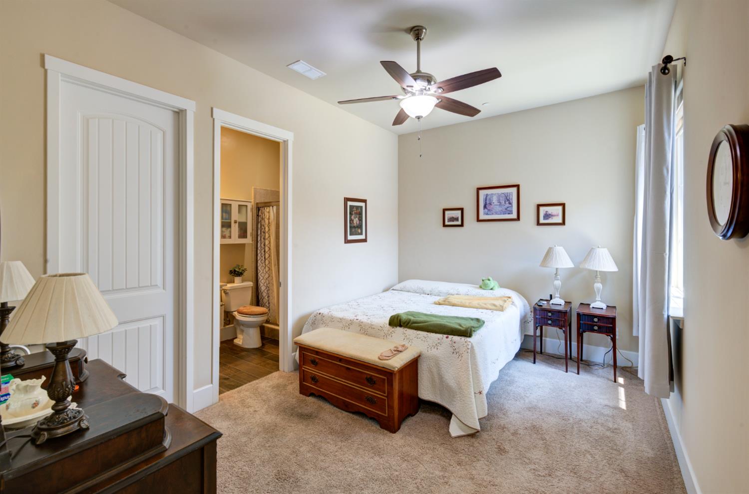 3056 Kenosha Ave, Clovis, CA 93619