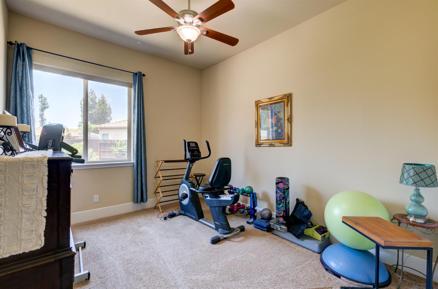 3056 Kenosha Ave, Clovis, CA 93619