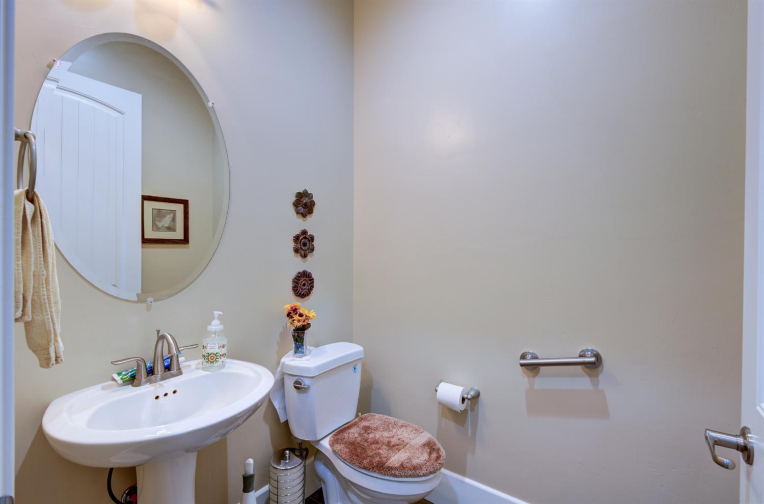 3056 Kenosha Ave, Clovis, CA 93619
