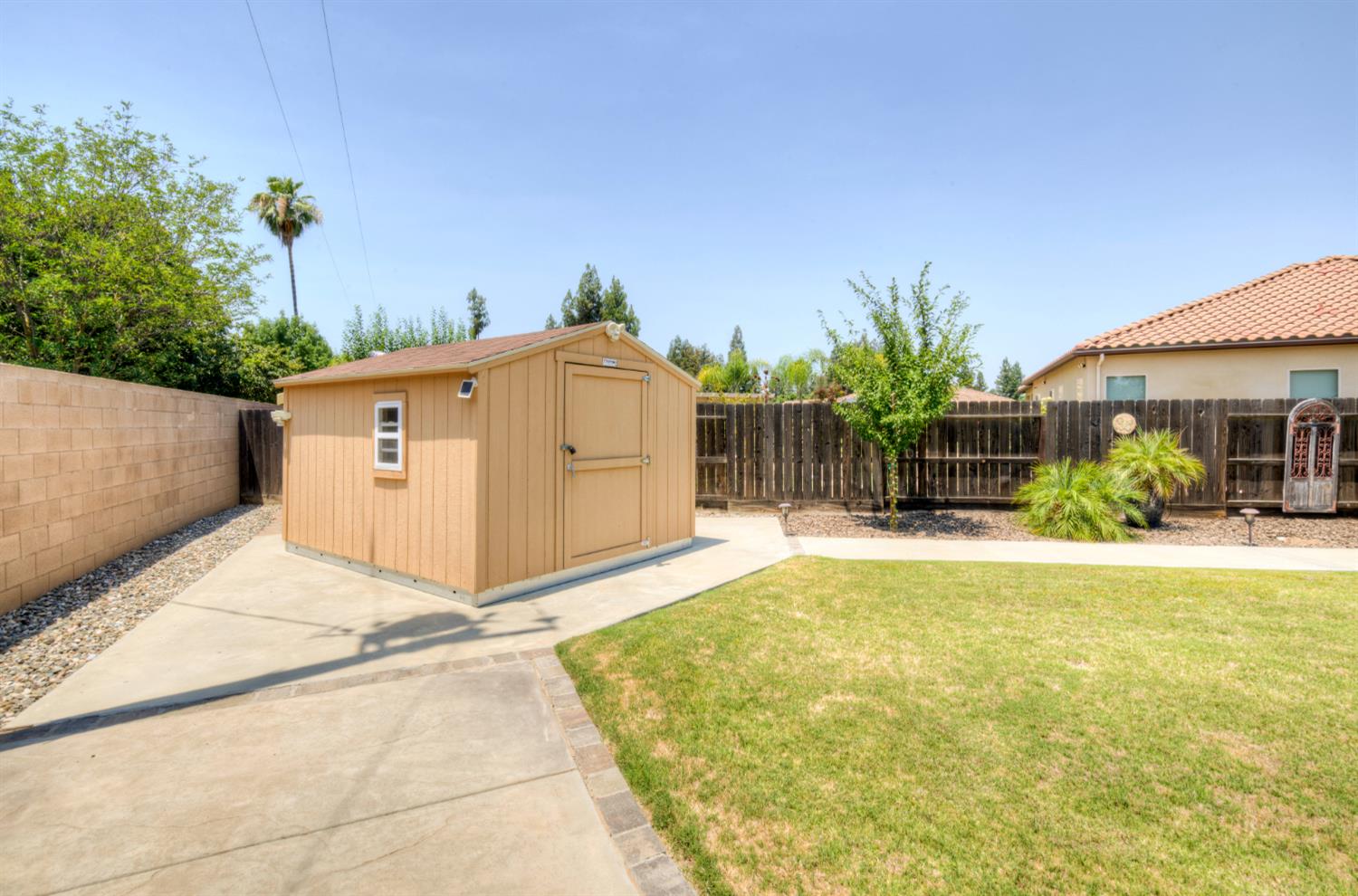 3056 Kenosha Ave, Clovis, CA 93619