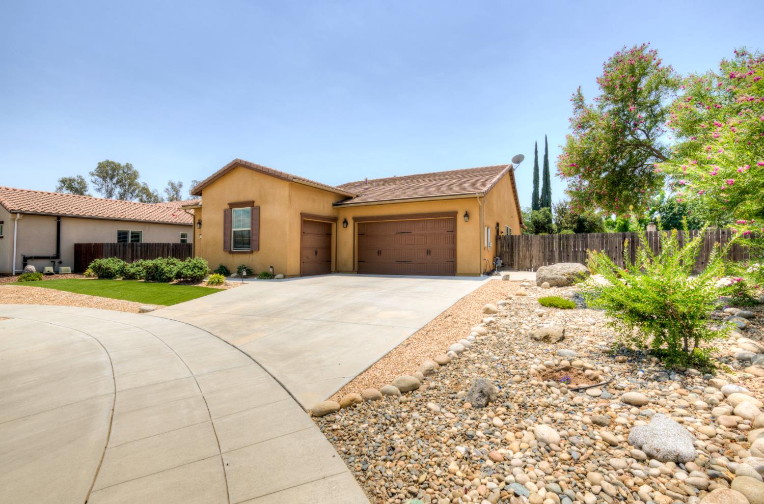 3056 Kenosha Ave, Clovis, CA 93619