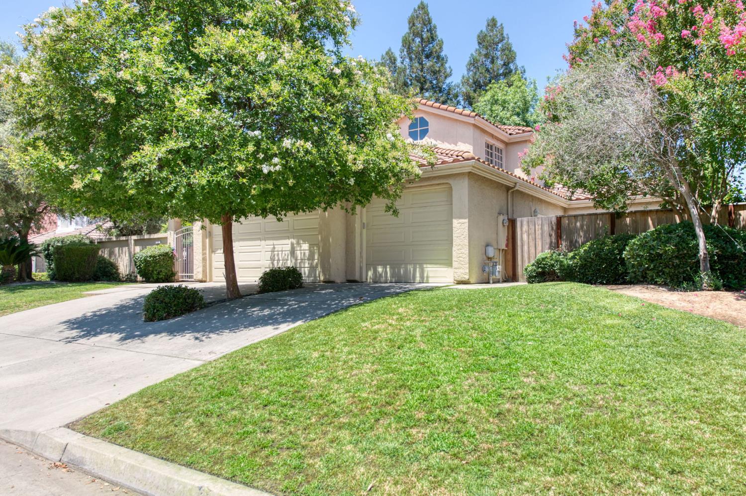 9465 N Madison Ridge, Fresno, CA 93720
