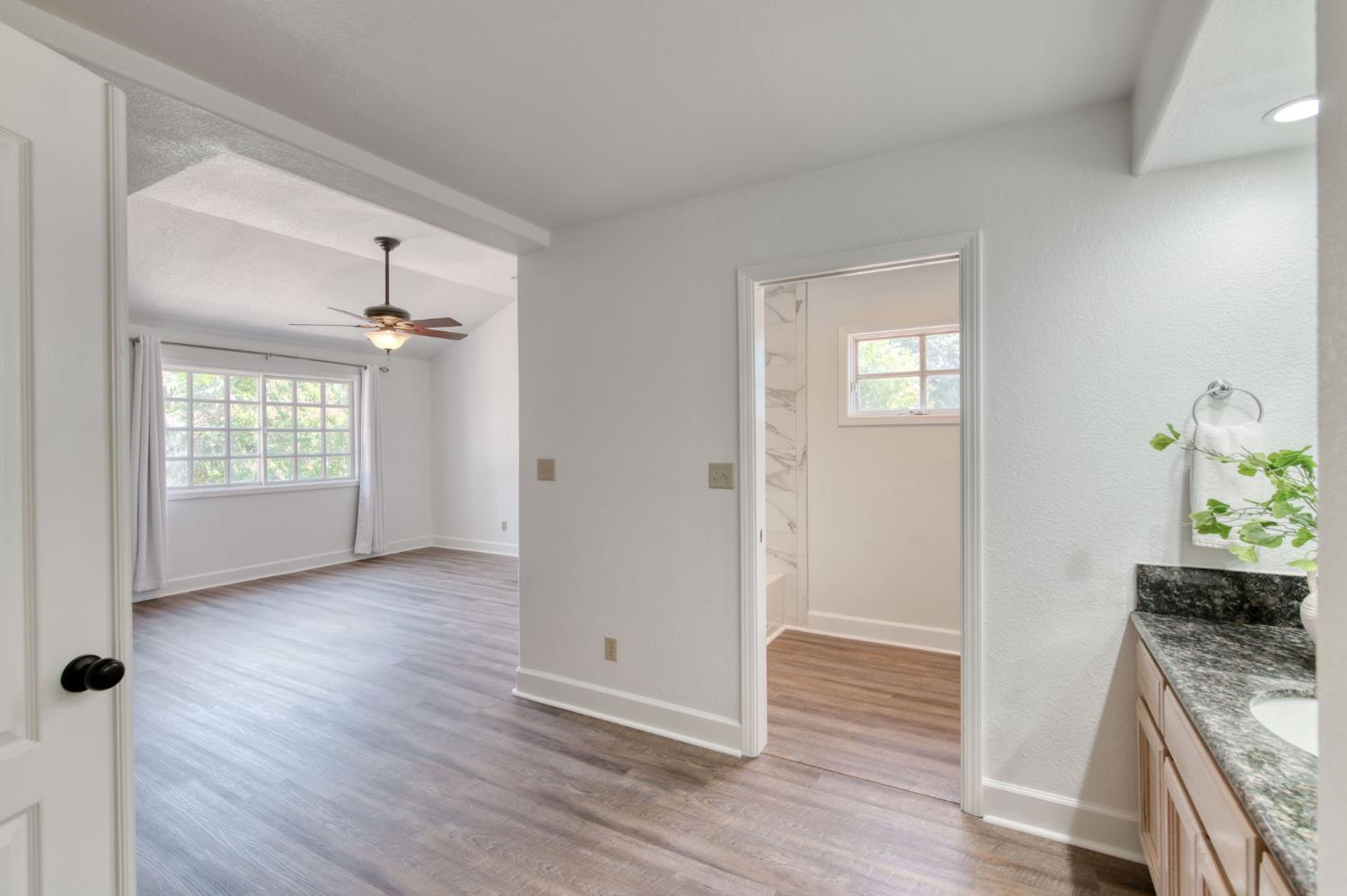 9465 Madison Ridge, Fresno, CA 93720