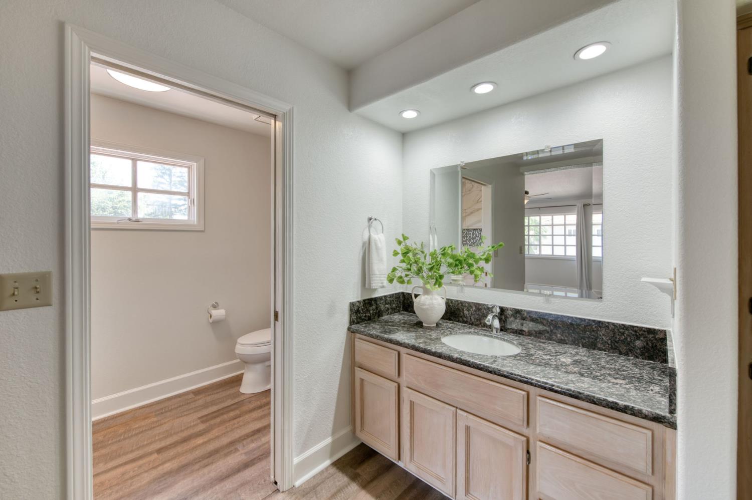 9465 Madison Ridge, Fresno, CA 93720