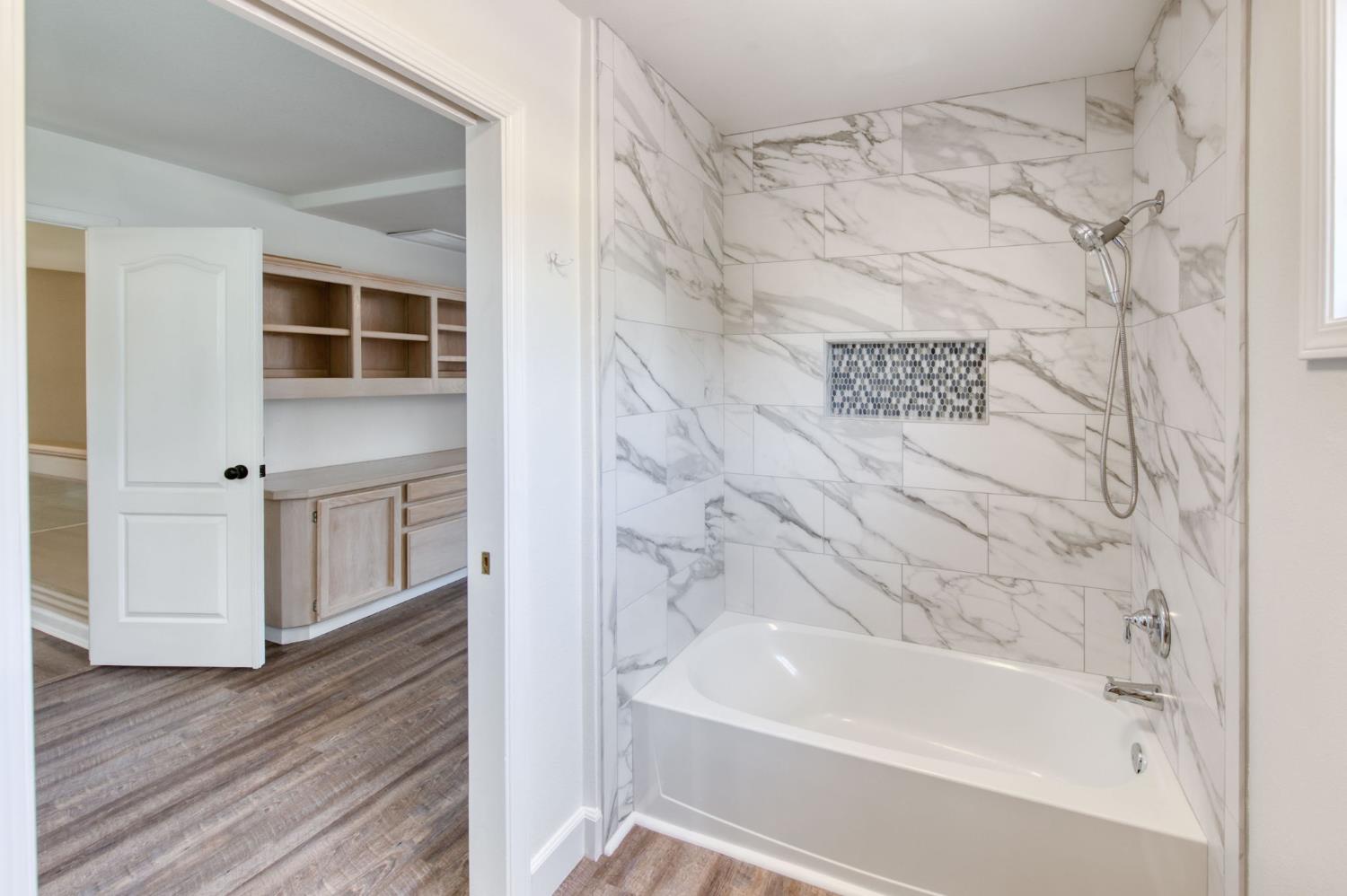 9465 Madison Ridge, Fresno, CA 93720