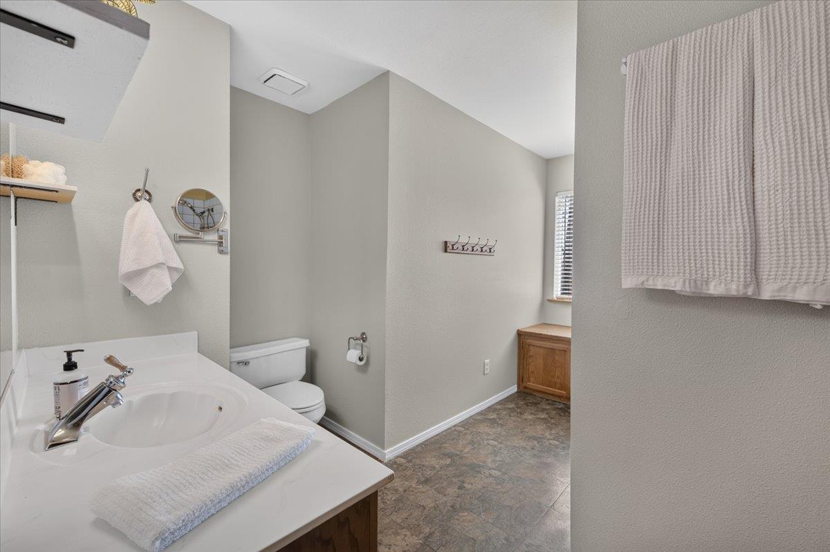 17549 Road 36 1/2, Madera, CA 93636