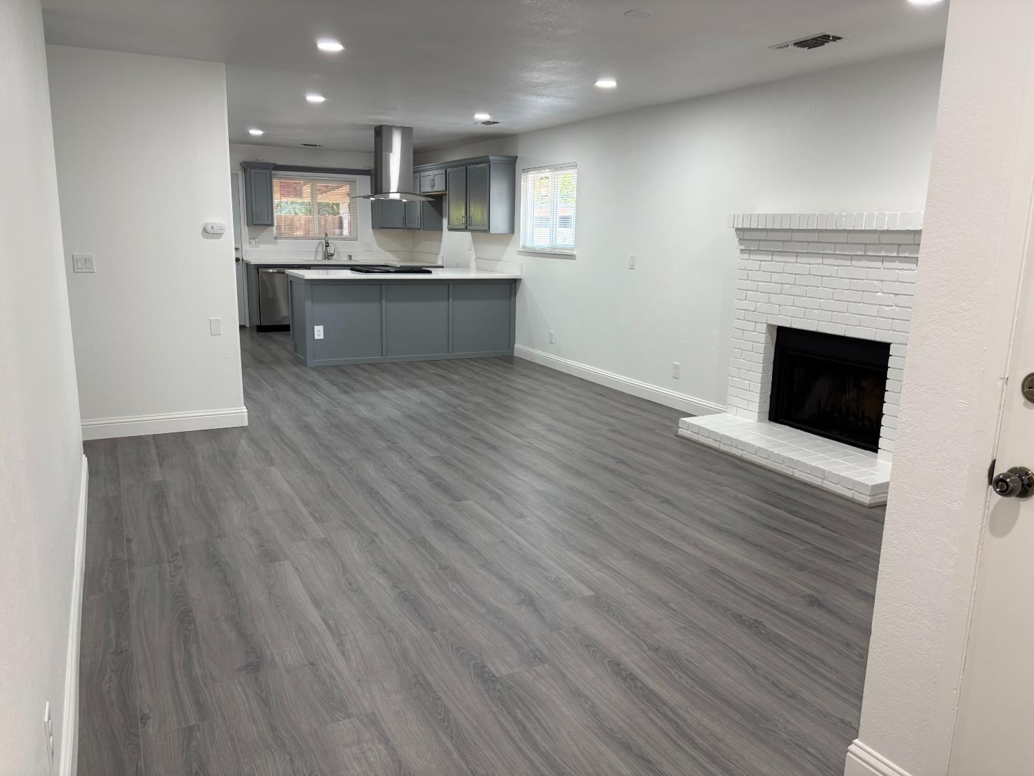 3417 Mitchell Ave, Selma, CA 93662
