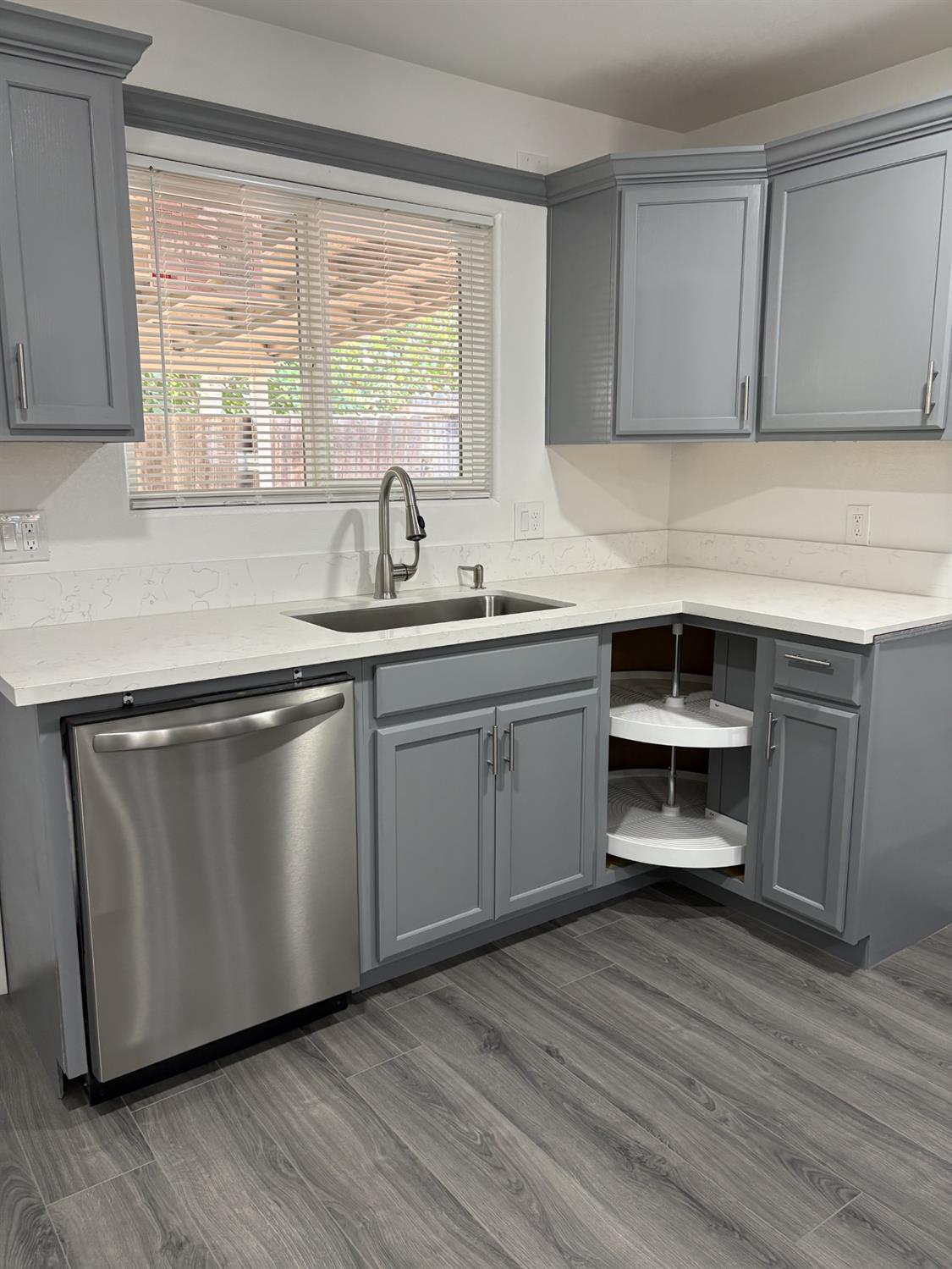 3417 Mitchell Ave, Selma, CA 93662