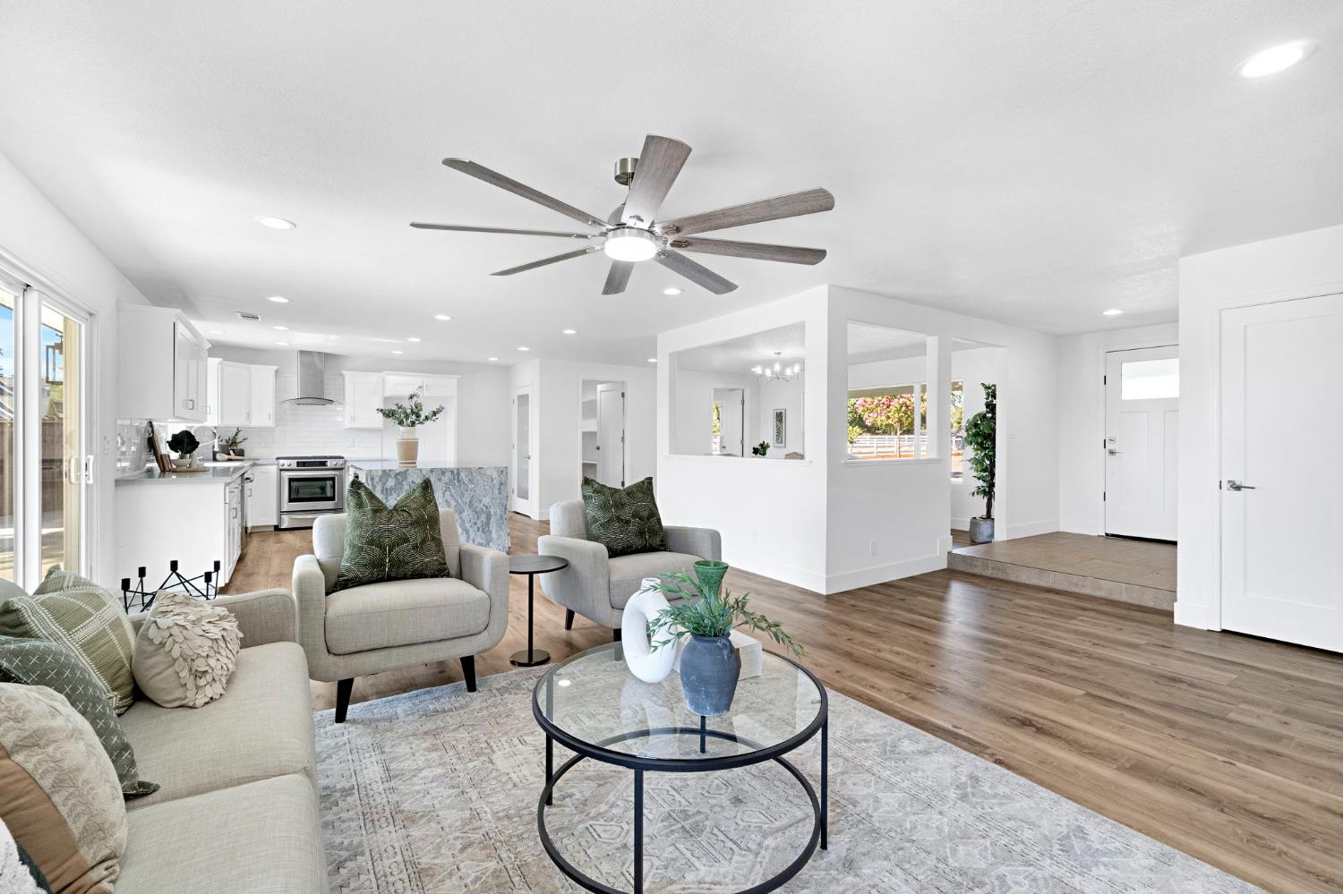 6728 N McCall, Clovis, CA 93619