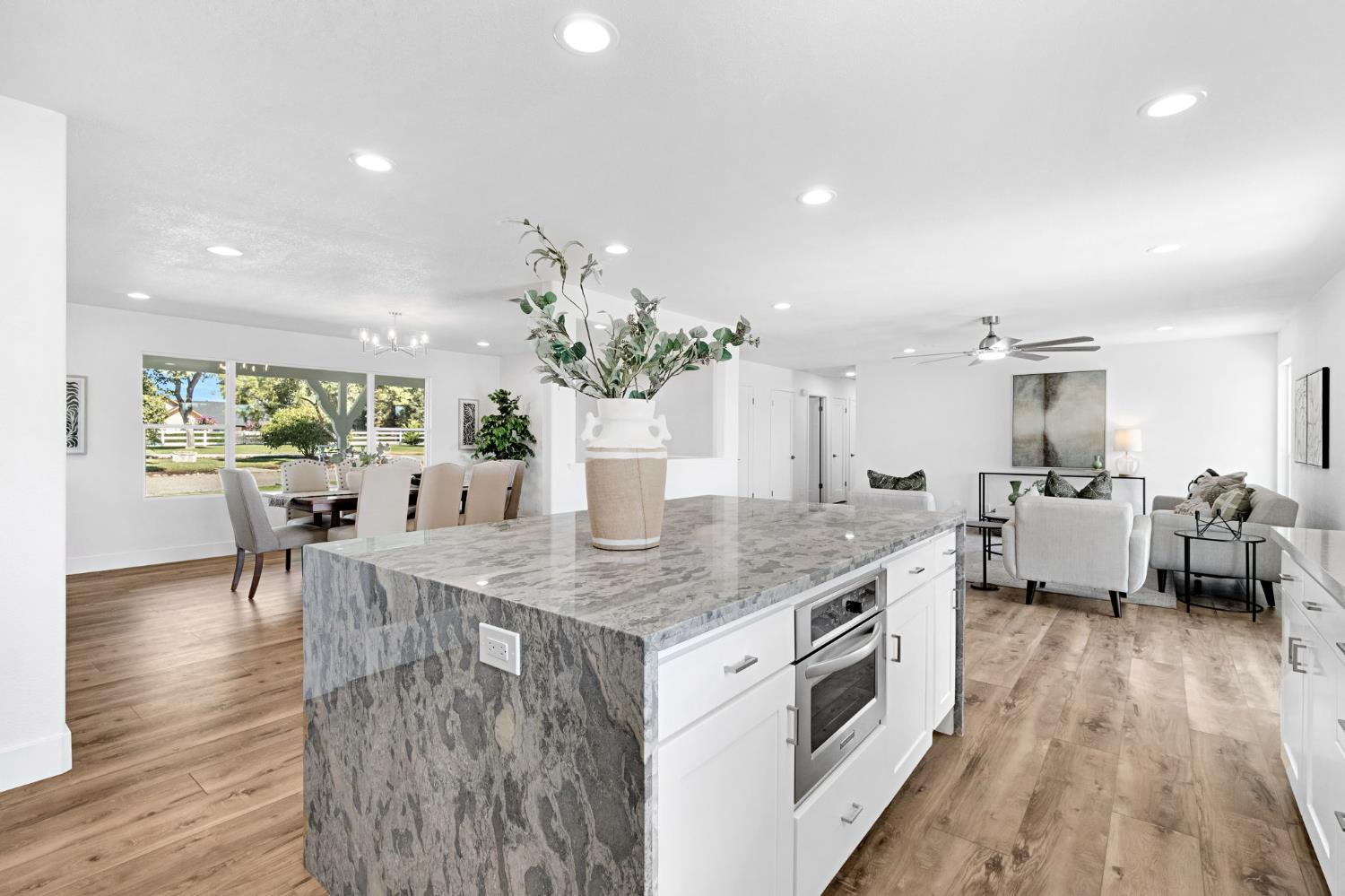 6728 N McCall, Clovis, CA 93619