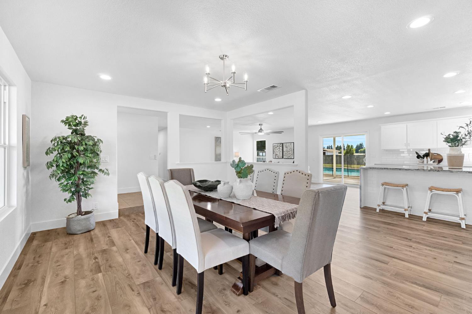 6728 N McCall, Clovis, CA 93619