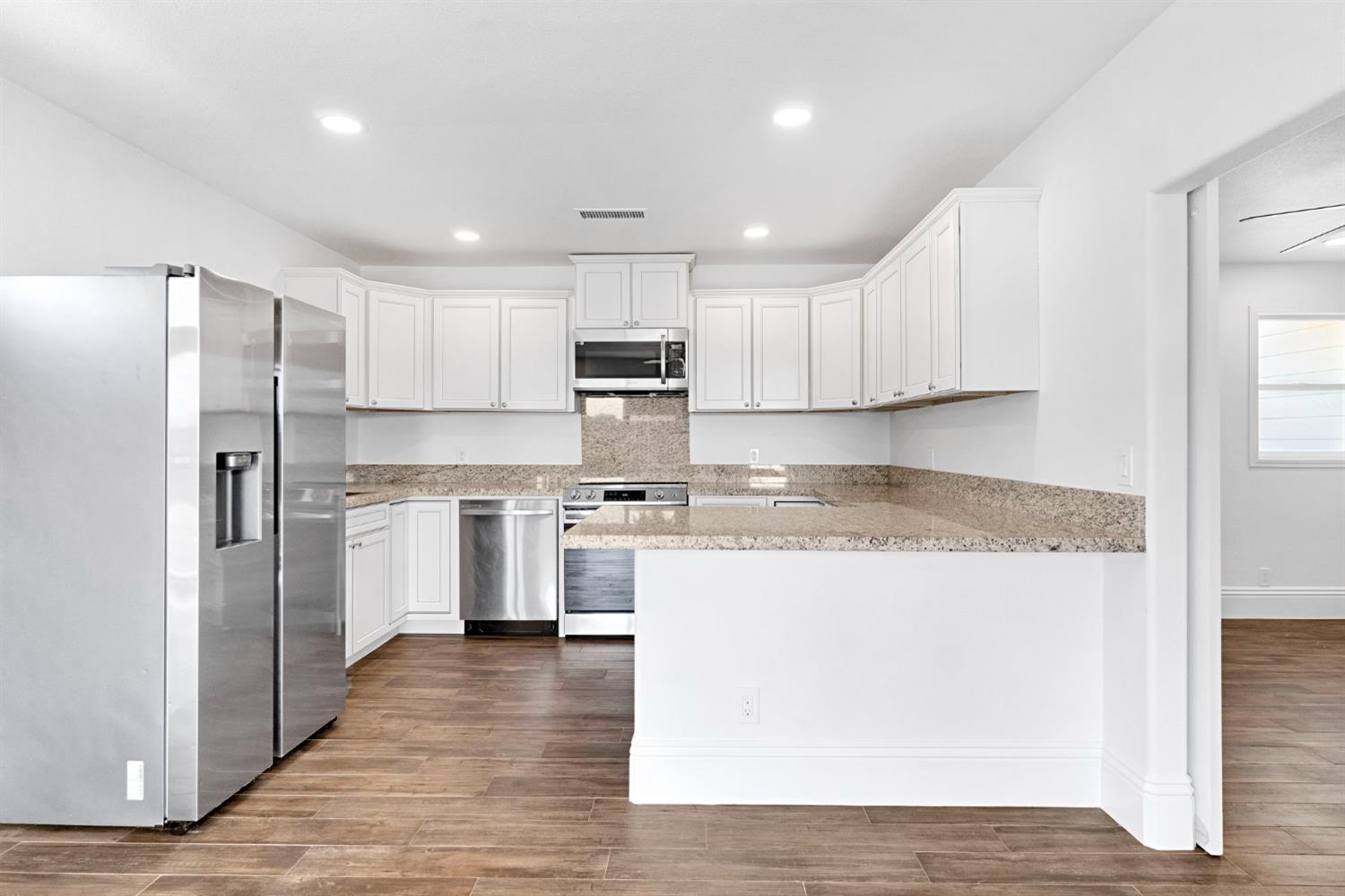 6728 N McCall, Clovis, CA 93619