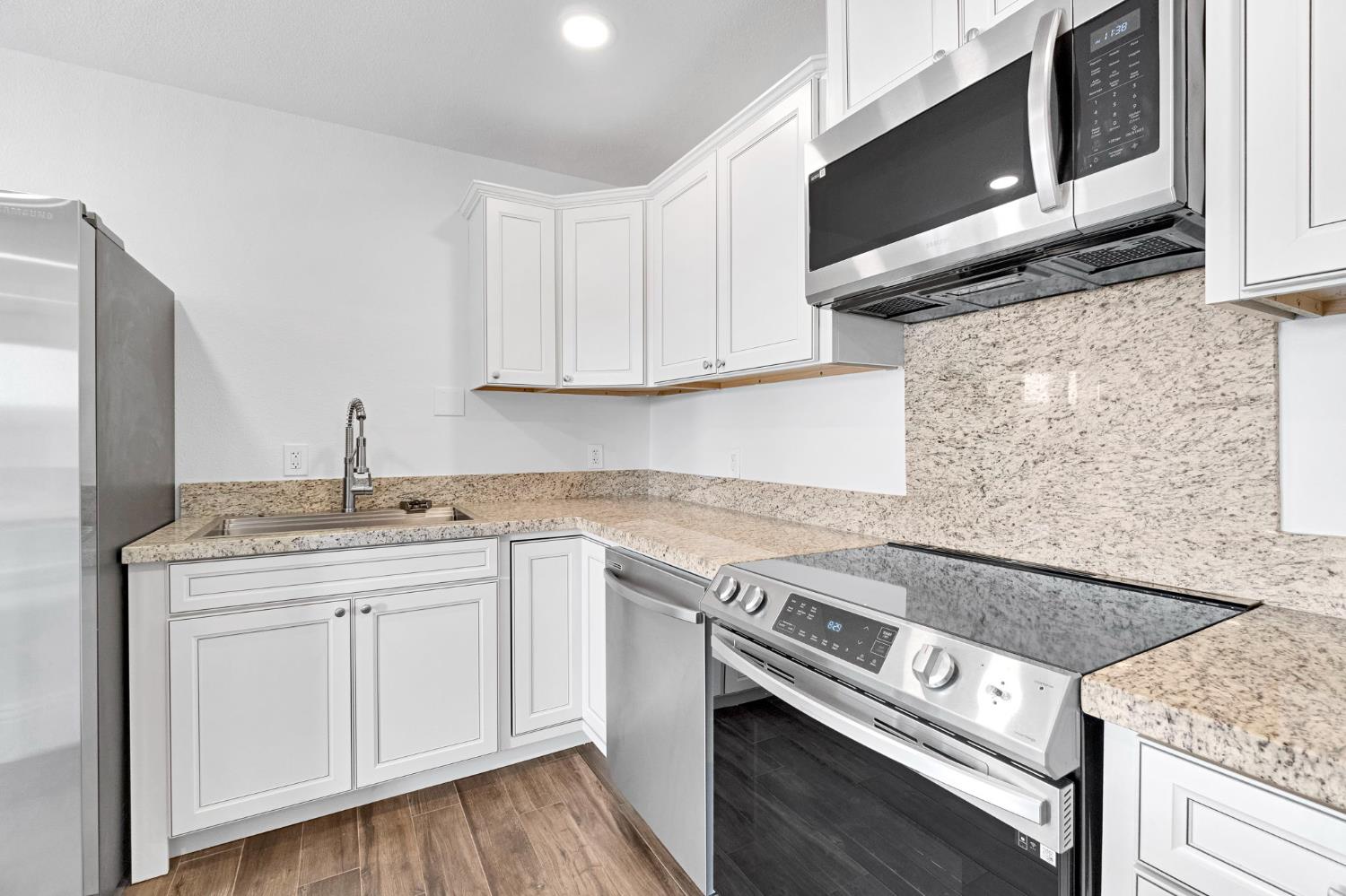 6728 N McCall, Clovis, CA 93619
