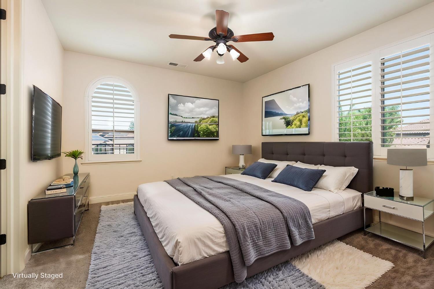 1495 E Via Mirasol Ln, Fresno, CA 93730