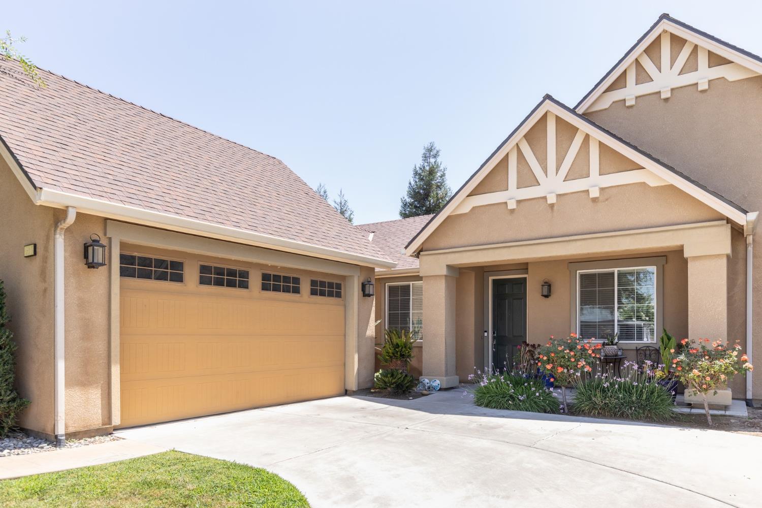 2934 14Th Ave, Kingsburg, CA 93631