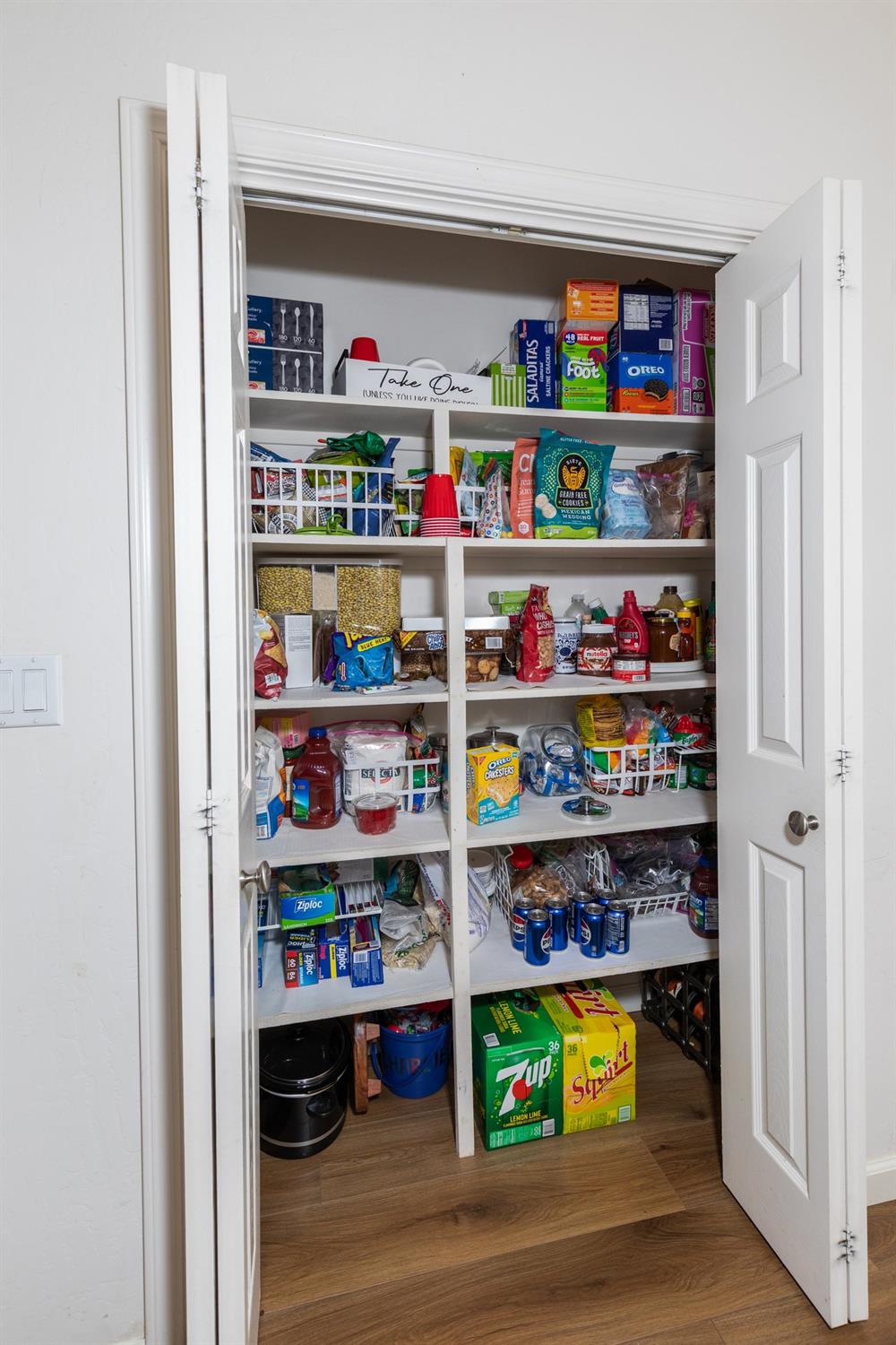 2934 14Th Ave, Kingsburg, CA 93631