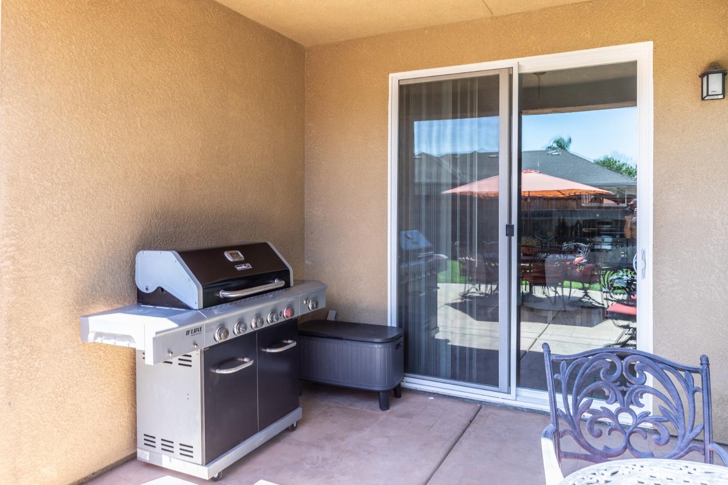 2934 14Th Ave, Kingsburg, CA 93631