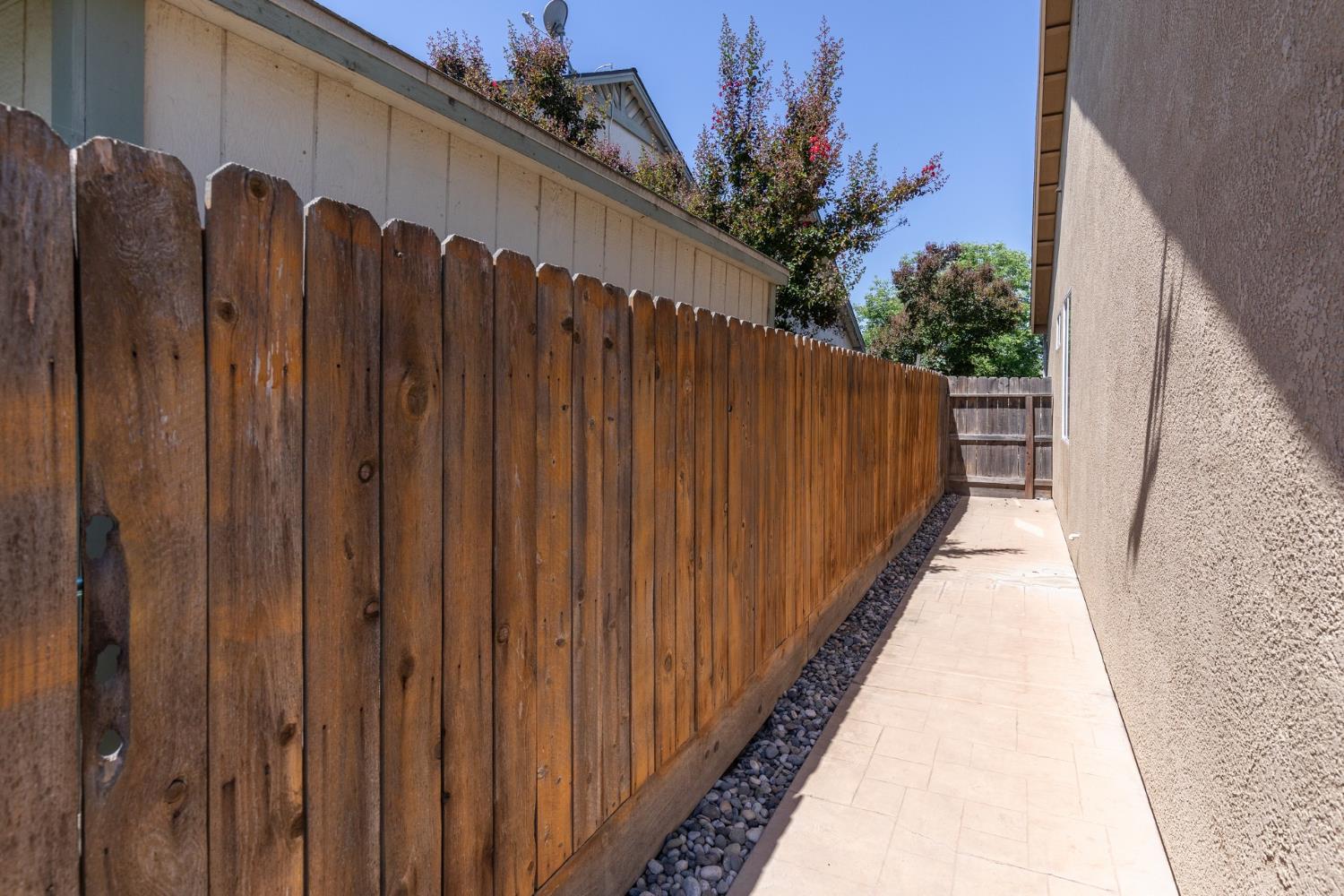 2934 14Th Ave, Kingsburg, CA 93631
