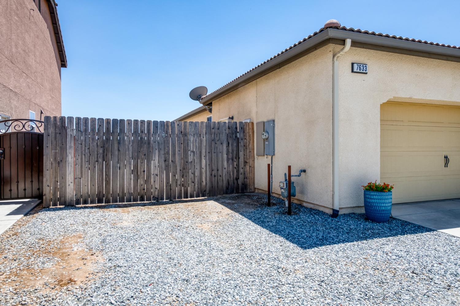 7633 E Fedora Ave, Fresno, CA 93737