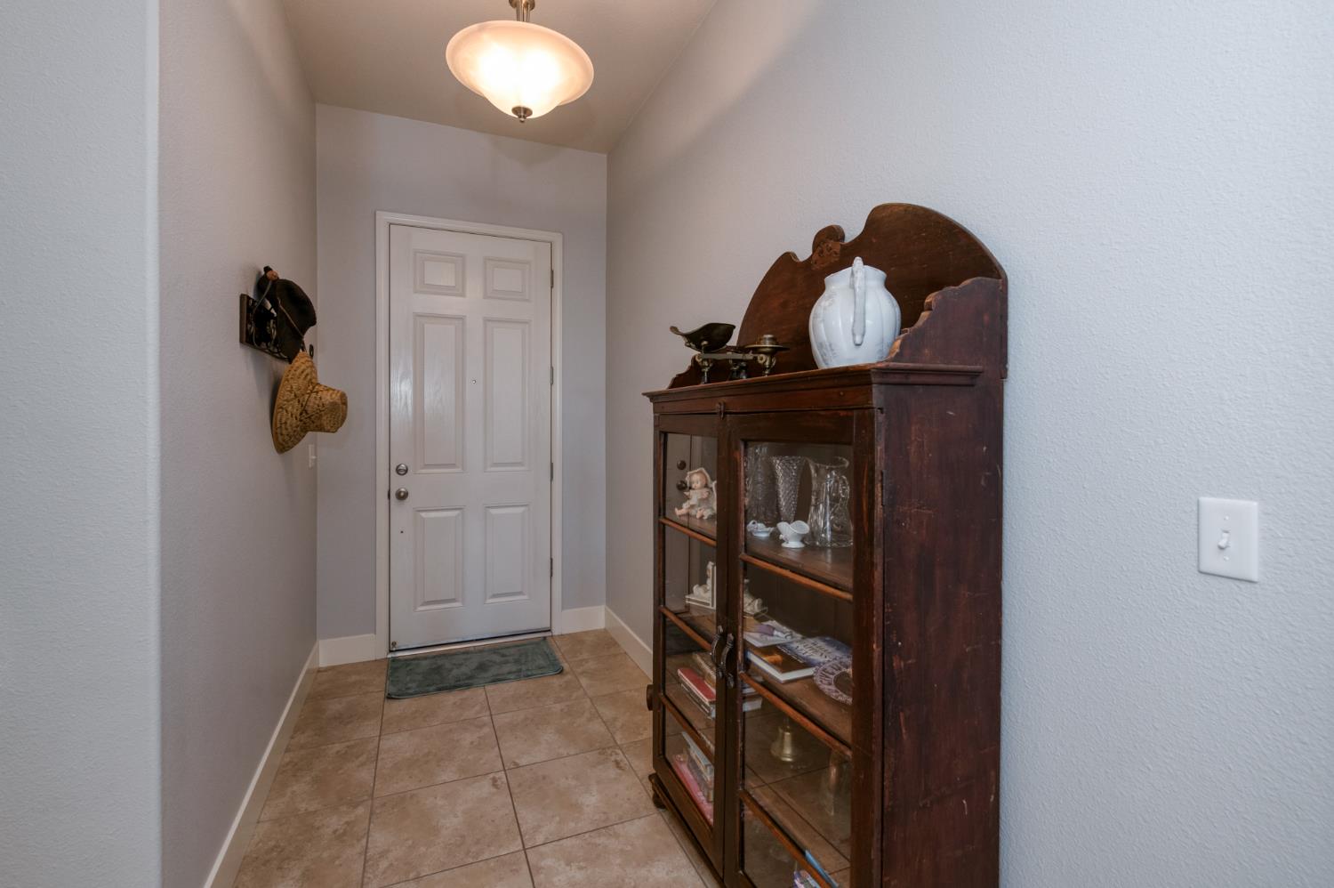 7633 E Fedora Ave, Fresno, CA 93737