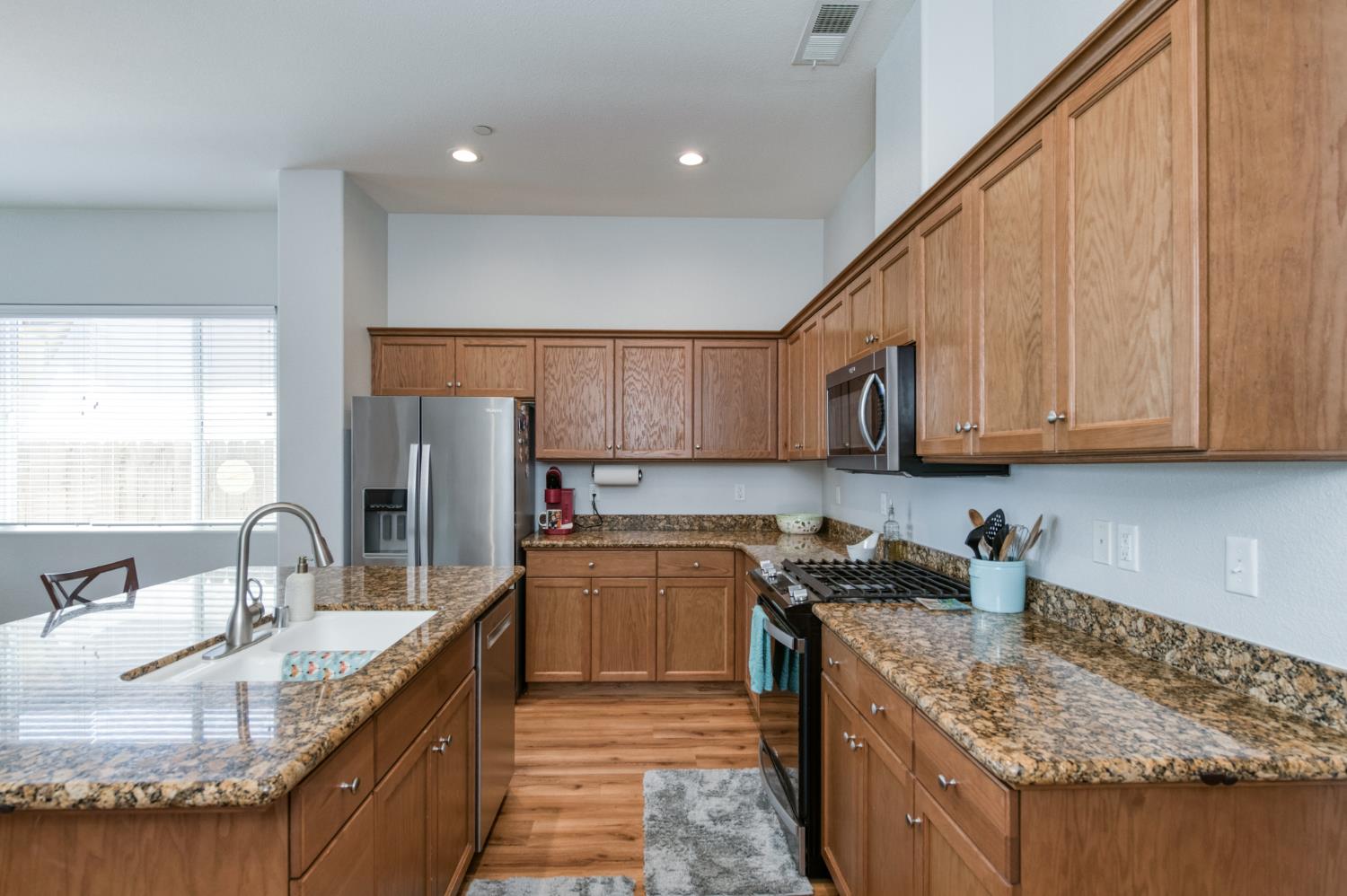 7633 E Fedora Ave, Fresno, CA 93737
