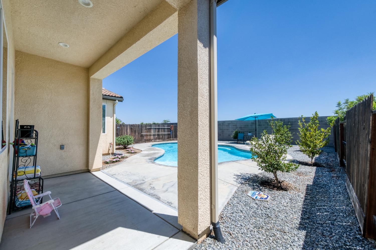 7633 E Fedora Ave, Fresno, CA 93737