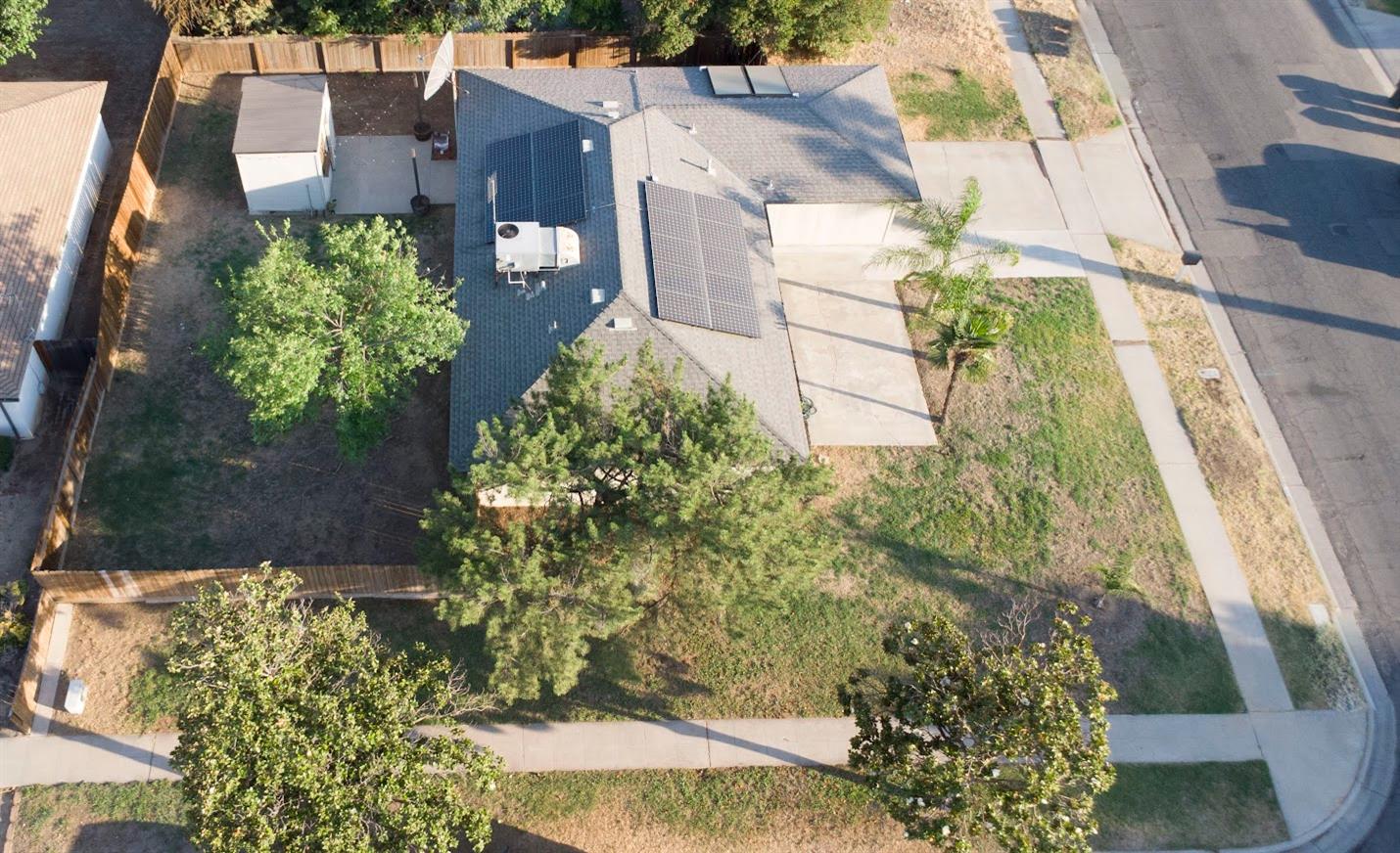 4584 N Hulbert Ave, Fresno, CA 93705