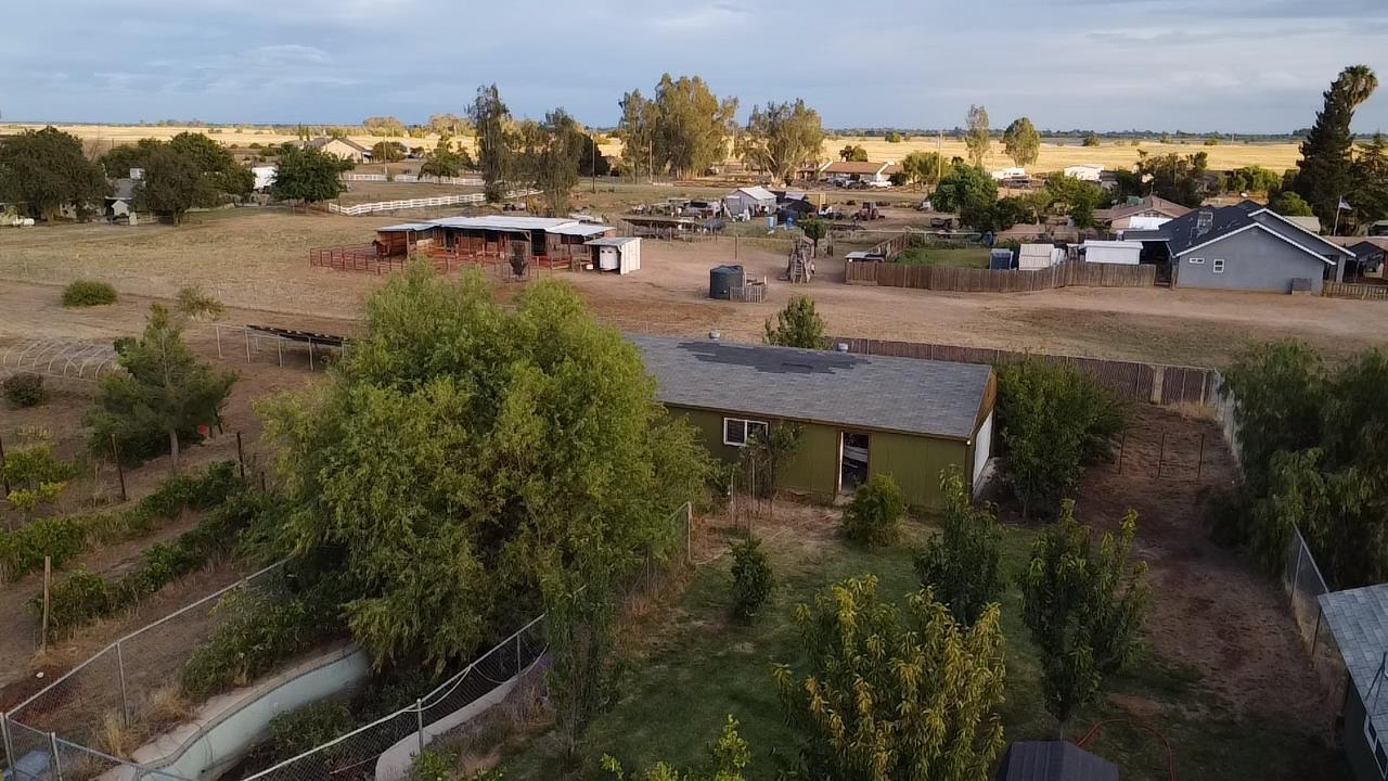 19691 Del Mar Rd, Madera, CA 93638