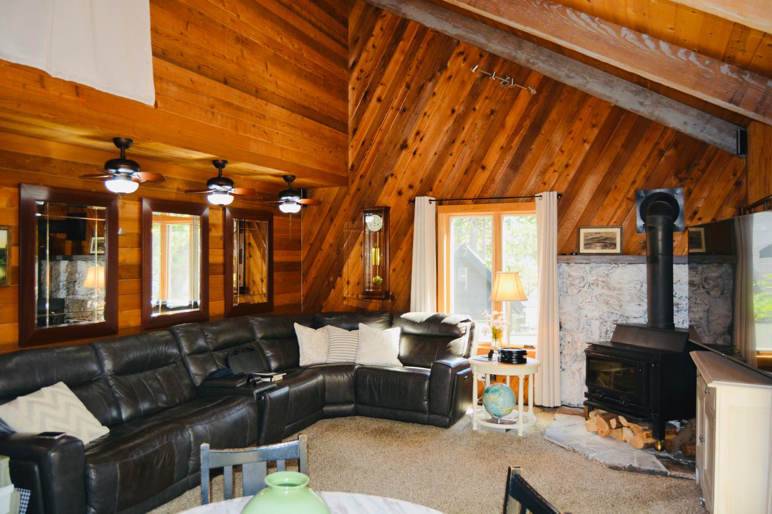 39543 Saunders, Bass Lake, CA 93604