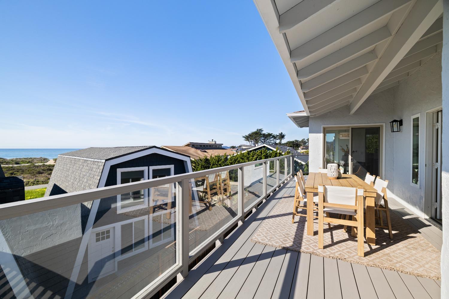 211 Washington Blvd, Half Moon Bay, CA 94019