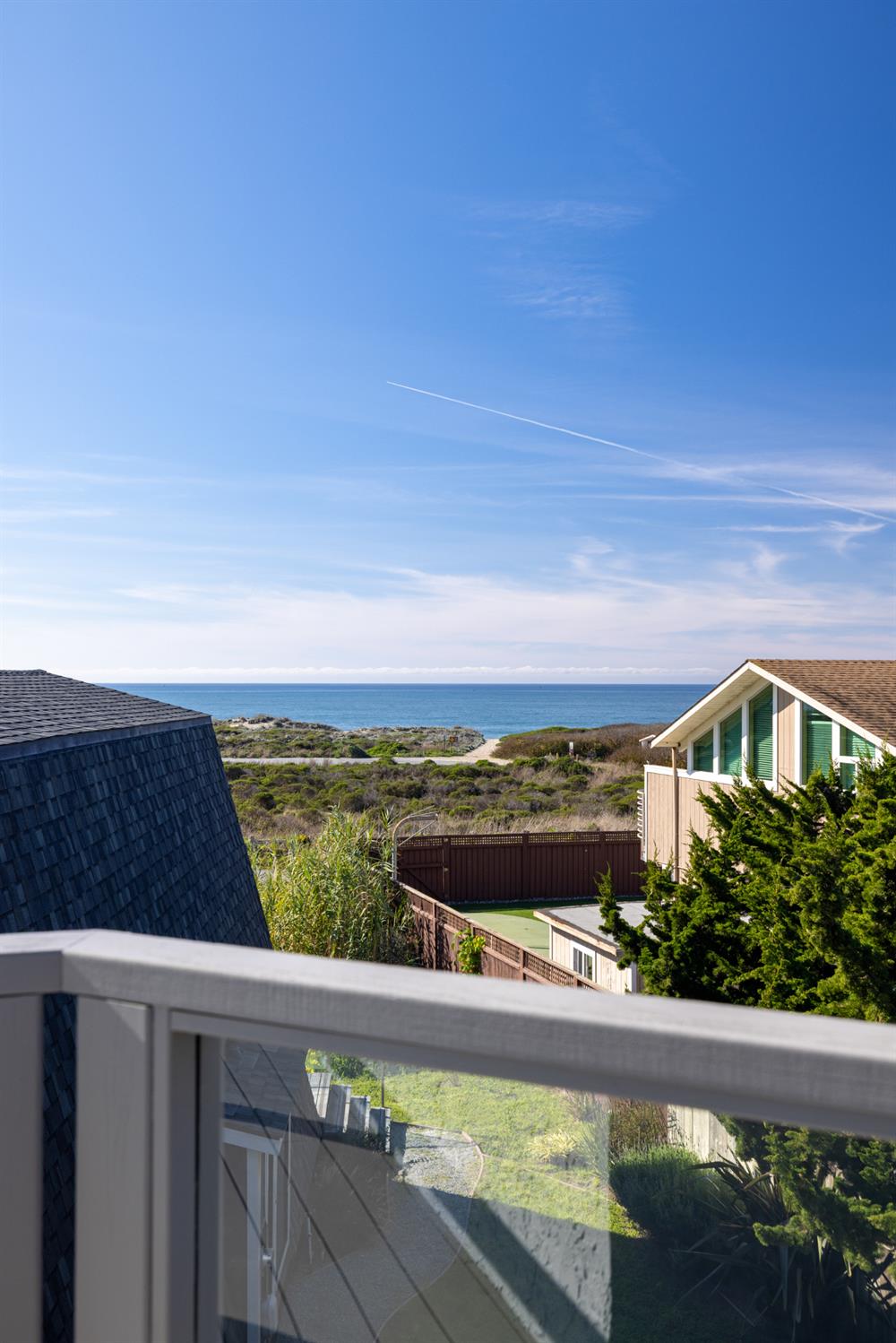 211 Washington Blvd, Half Moon Bay, CA 94019