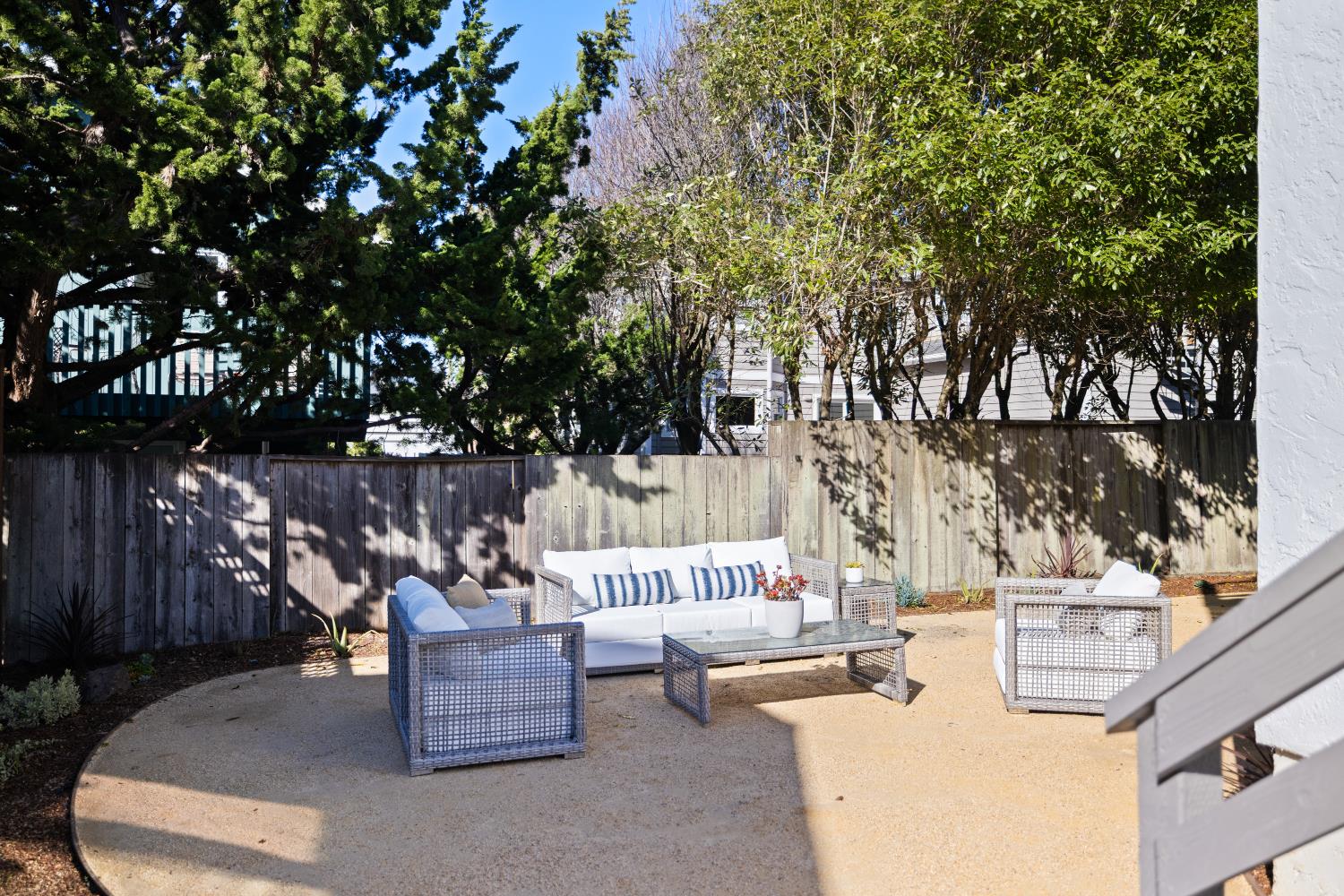 211 Washington Blvd, Half Moon Bay, CA 94019