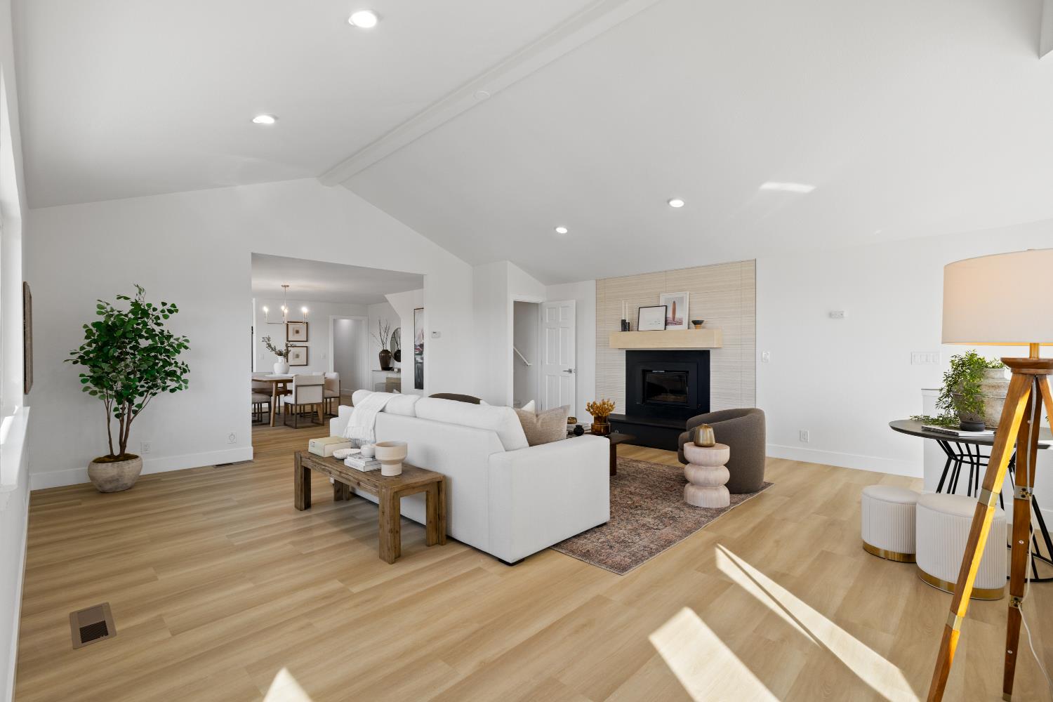 211 Washington Blvd, Half Moon Bay, CA 94019