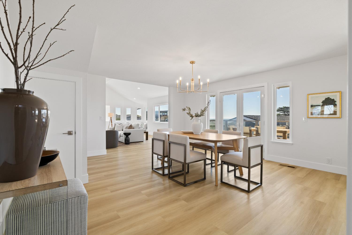 211 Washington Blvd, Half Moon Bay, CA 94019