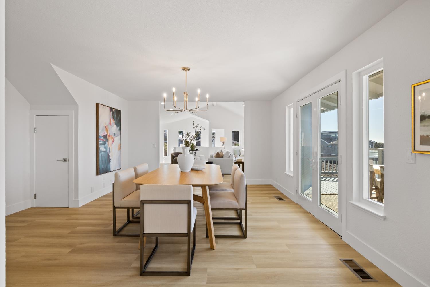 211 Washington Blvd, Half Moon Bay, CA 94019