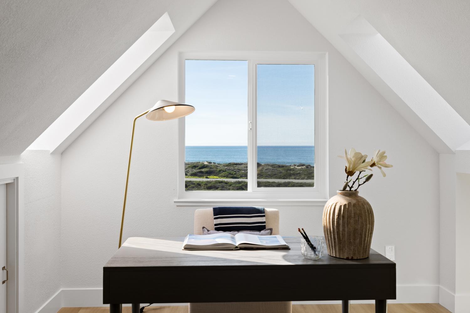 211 Washington Blvd, Half Moon Bay, CA 94019
