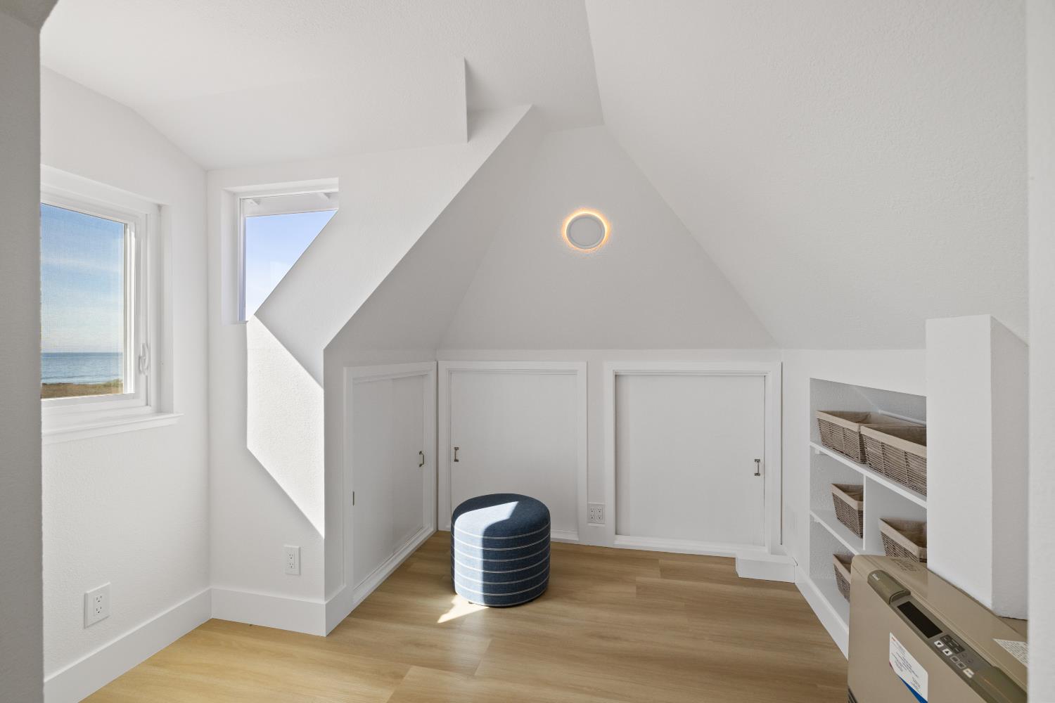 211 Washington Blvd, Half Moon Bay, CA 94019