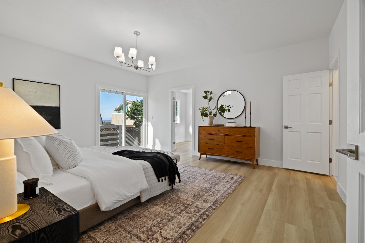 211 Washington Blvd, Half Moon Bay, CA 94019