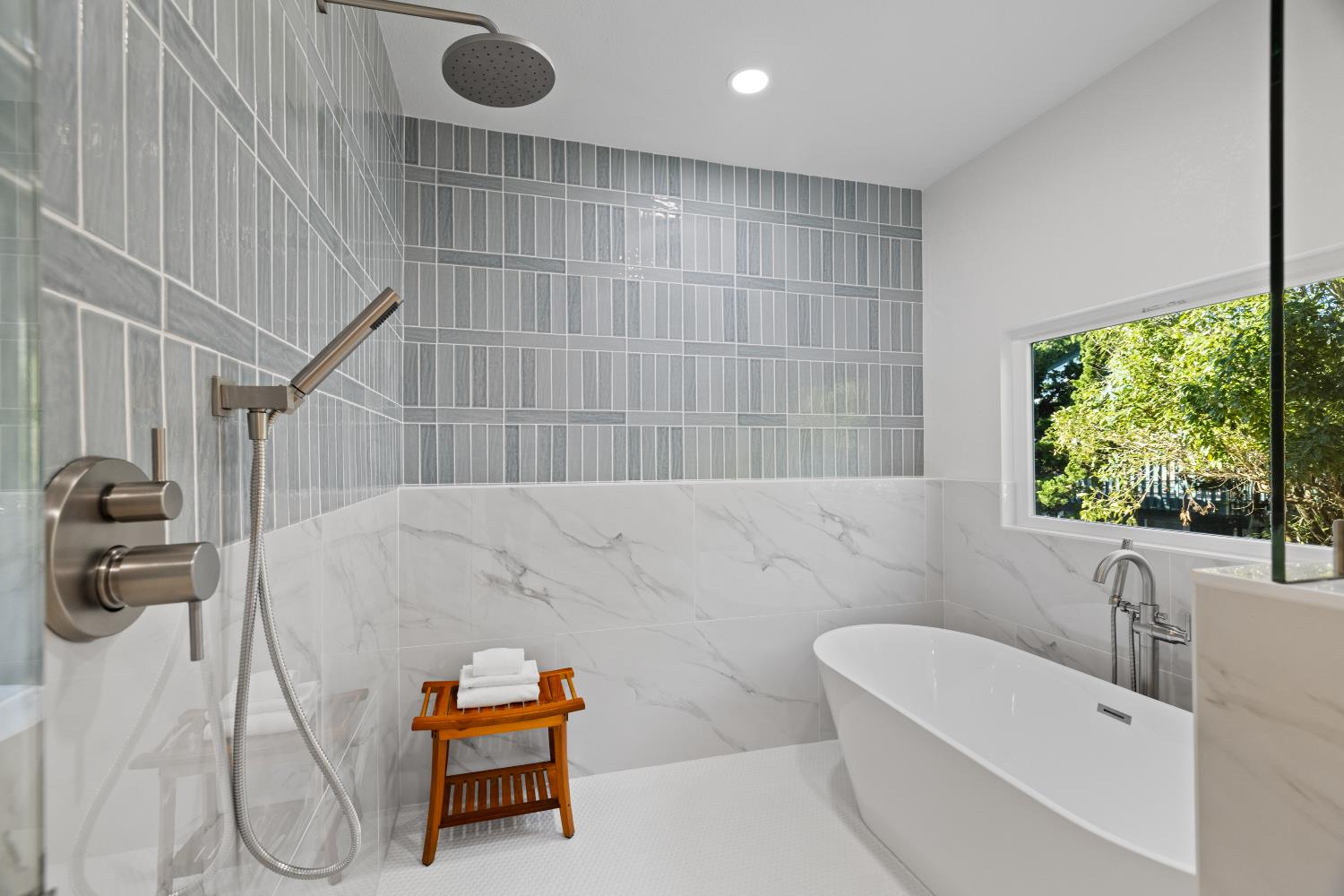 211 Washington Blvd, Half Moon Bay, CA 94019