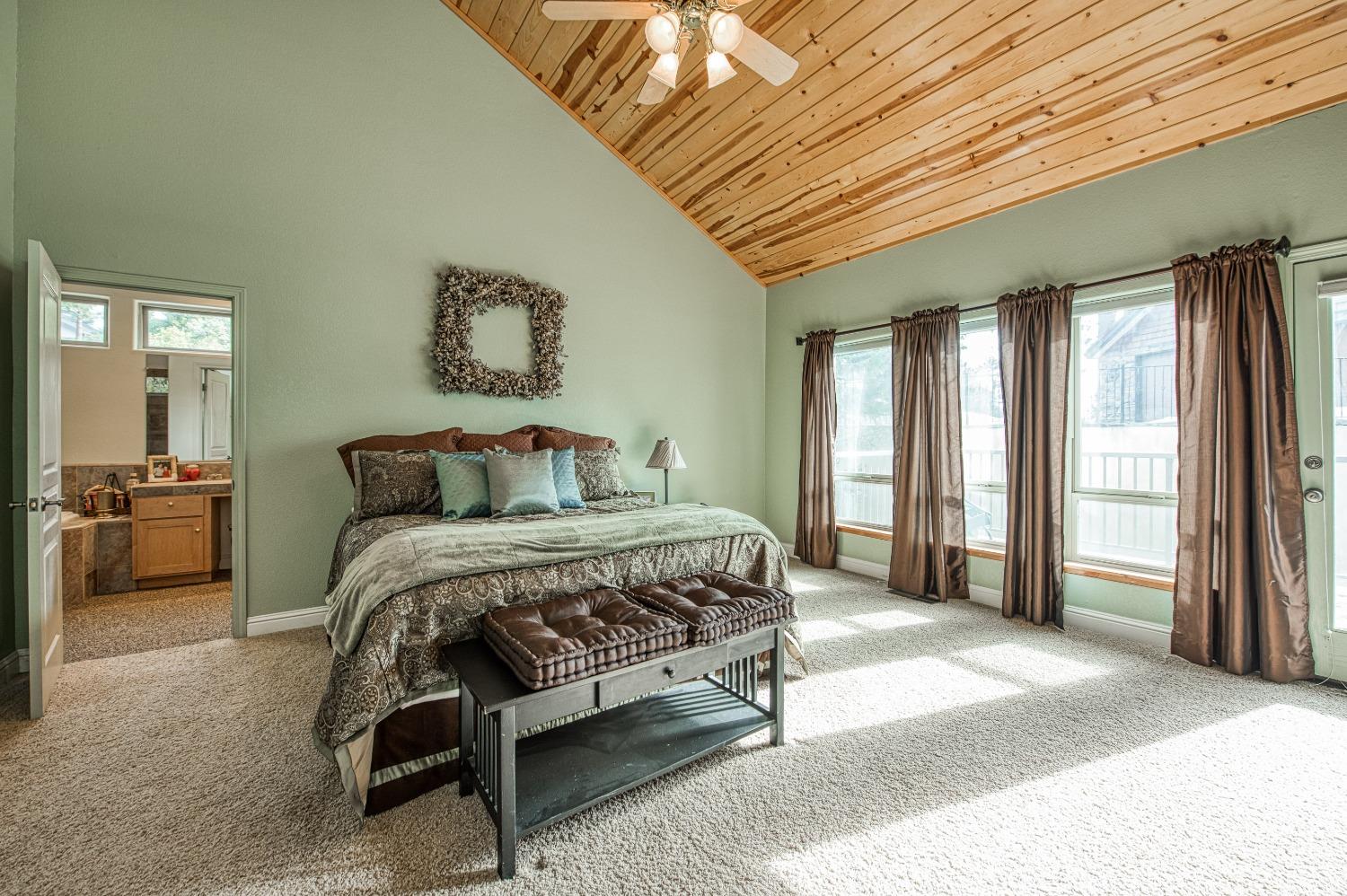 42502 Bretz Point Ln, Shaver Lake, CA 93664
