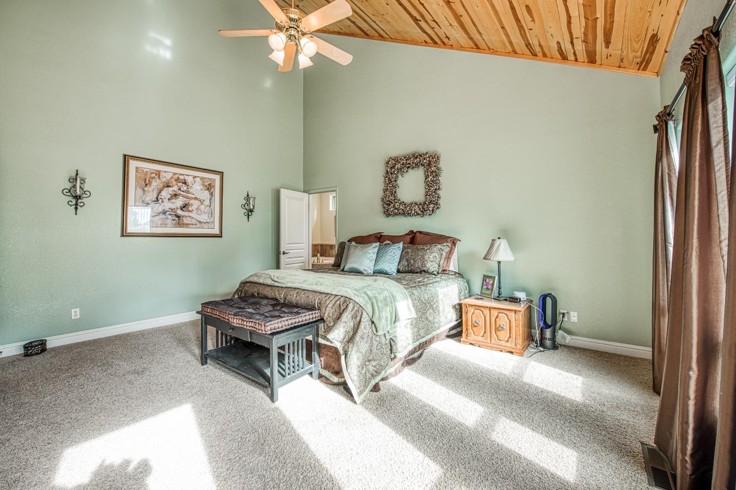 42502 Bretz Point Ln, Shaver Lake, CA 93664