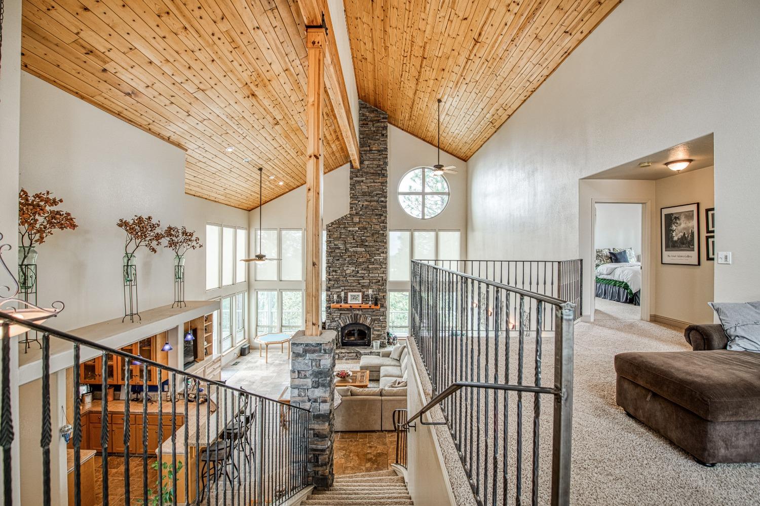 42502 Bretz Point Ln, Shaver Lake, CA 93664