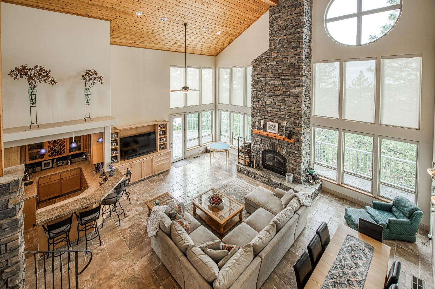 42502 Bretz Point Ln, Shaver Lake, CA 93664