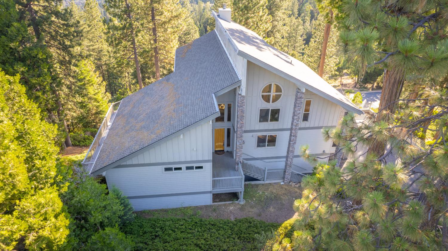 42502 Bretz Point Ln, Shaver Lake, CA 93664