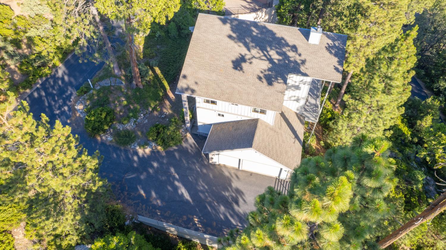 42502 Bretz Point Ln, Shaver Lake, CA 93664