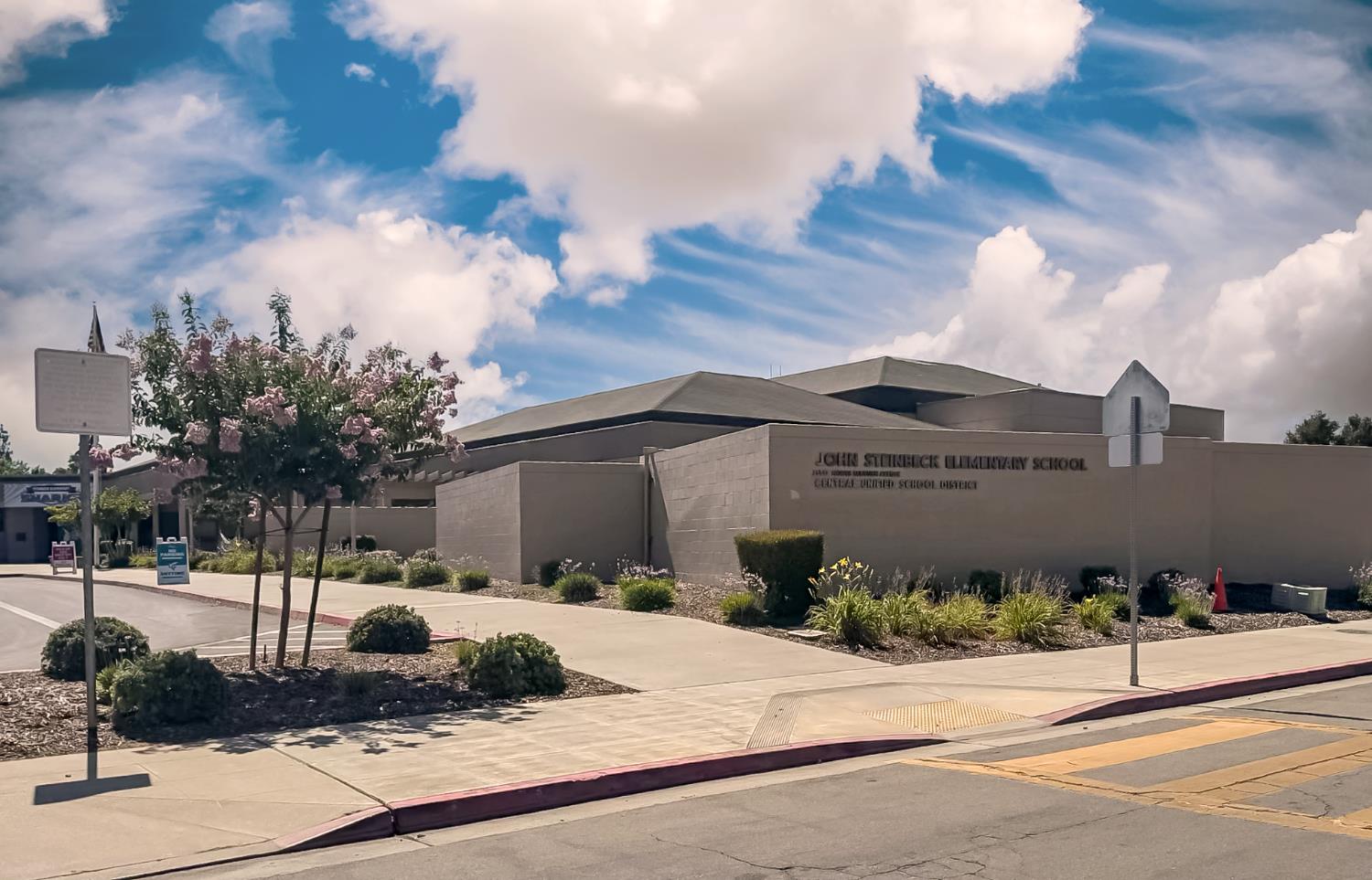 4649 W Saginaw Way, Fresno, CA 93722