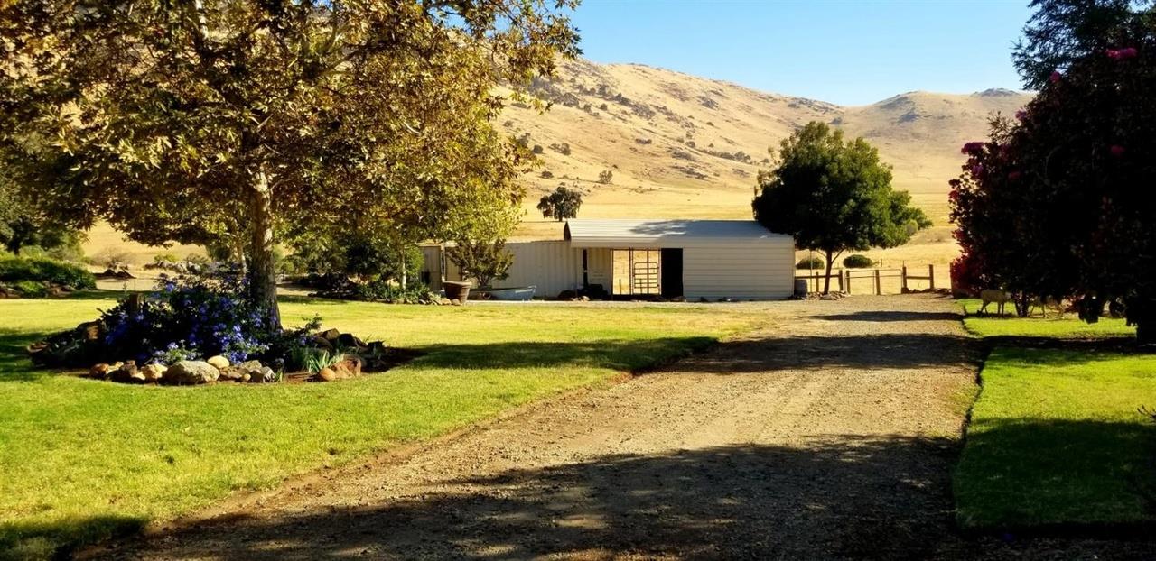 20351 Thermal Rd, Sanger, CA 93657