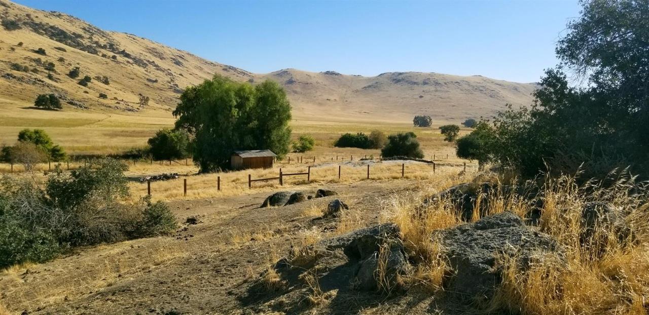 20351 Thermal Rd, Sanger, CA 93657