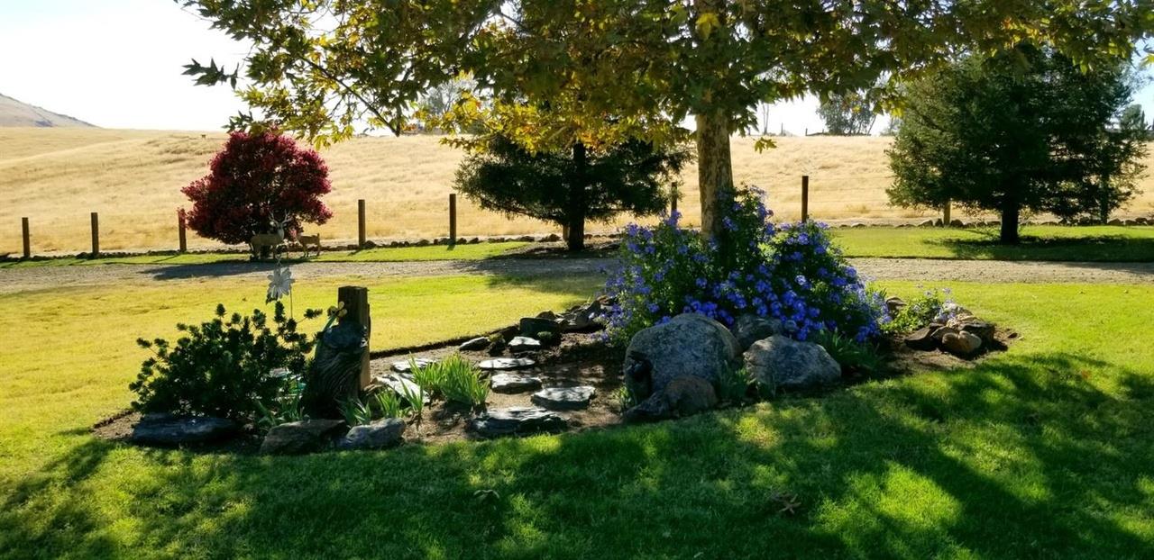 20351 Thermal Rd, Sanger, CA 93657