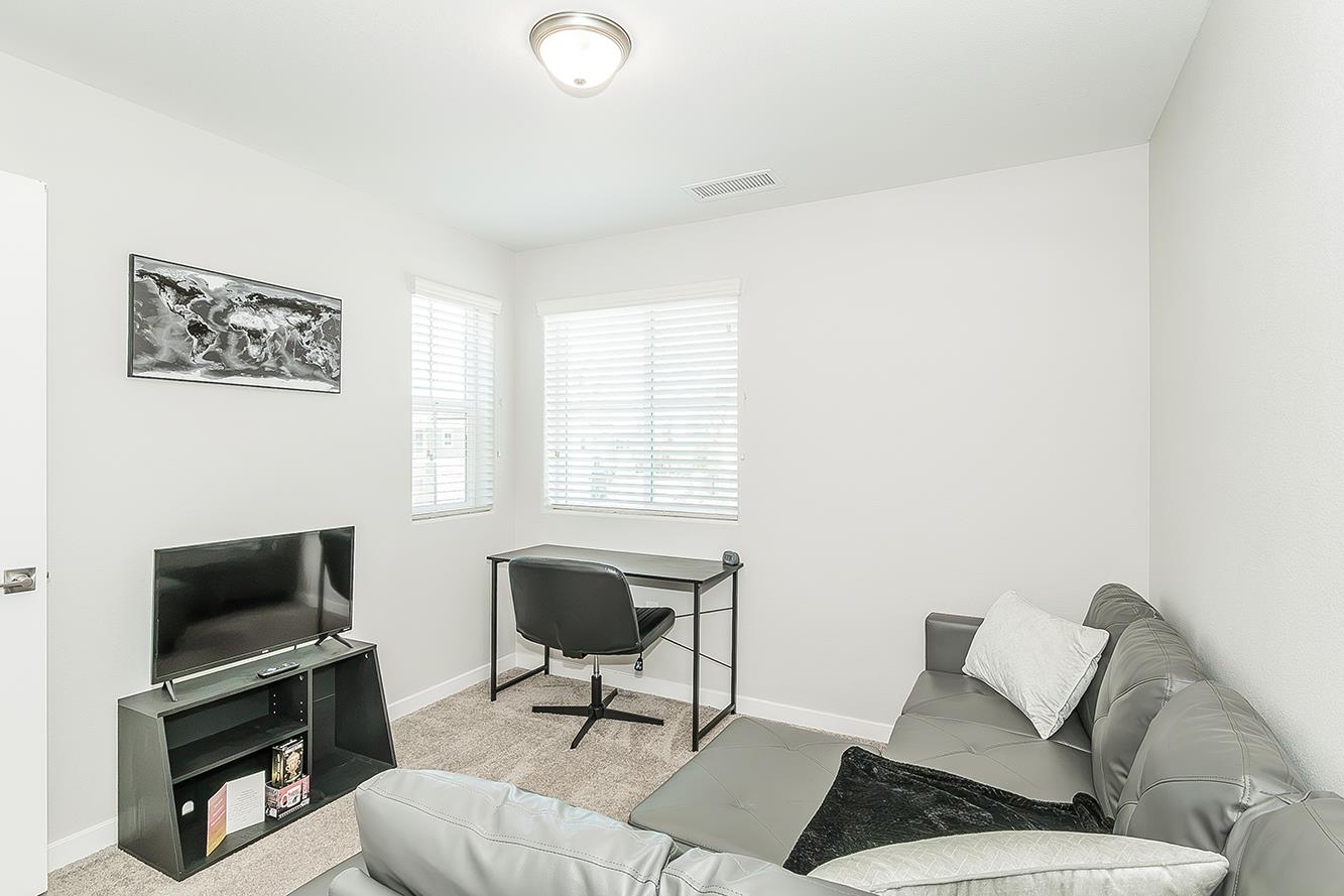 580 Mccaffrey Way, Madera, CA 93636